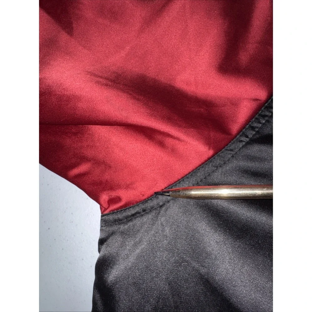Deadpool Bomber Jacket  XL  Extra Large Windbreaker Red & Black Marvel Comics